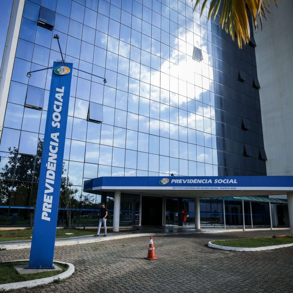 Concurso INSS 2026: programa prevê novo edital com 2 mil vagas; pedido maior soma 8,5 mil oportunidades